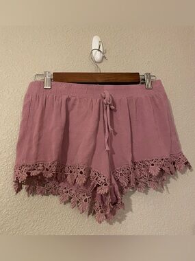 Breeze Ever Size Large Women's Mauve Lace-Trim Pull-On Shorts